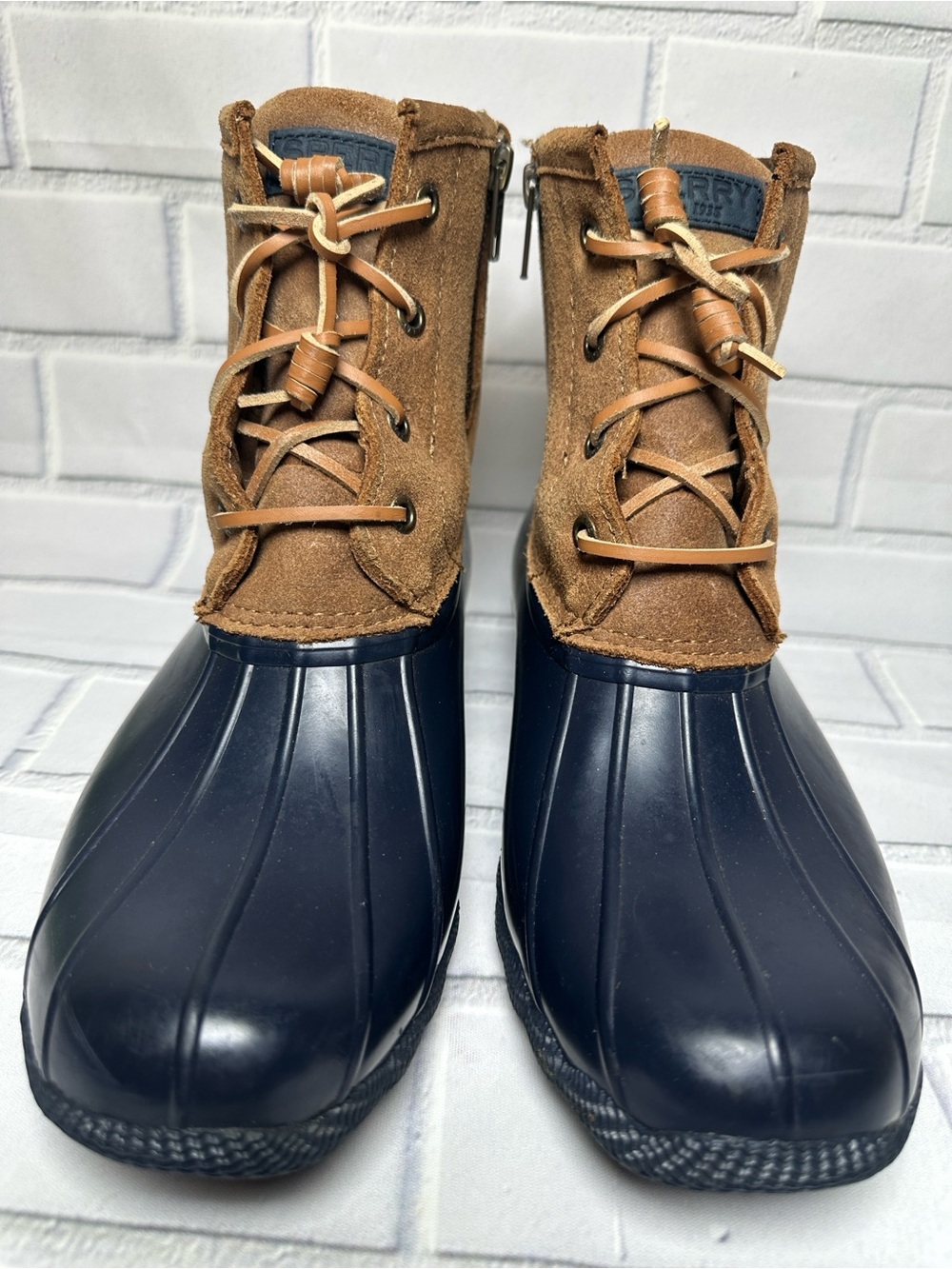Sperry Women’s Brown Suede & Navy Duck Boots Sz 8.5